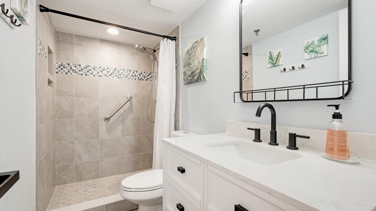 Photo of Bathroom in New Smyrna Beach