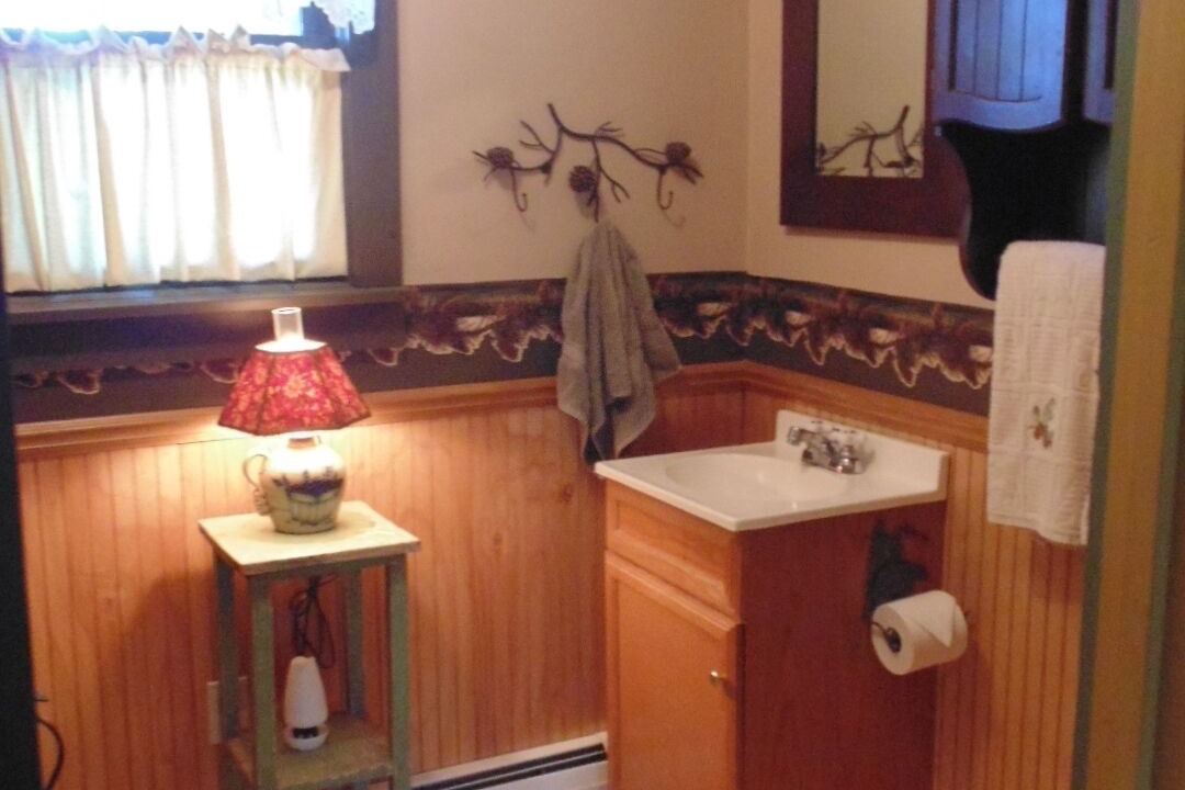 Photo of Bathroom in Athol