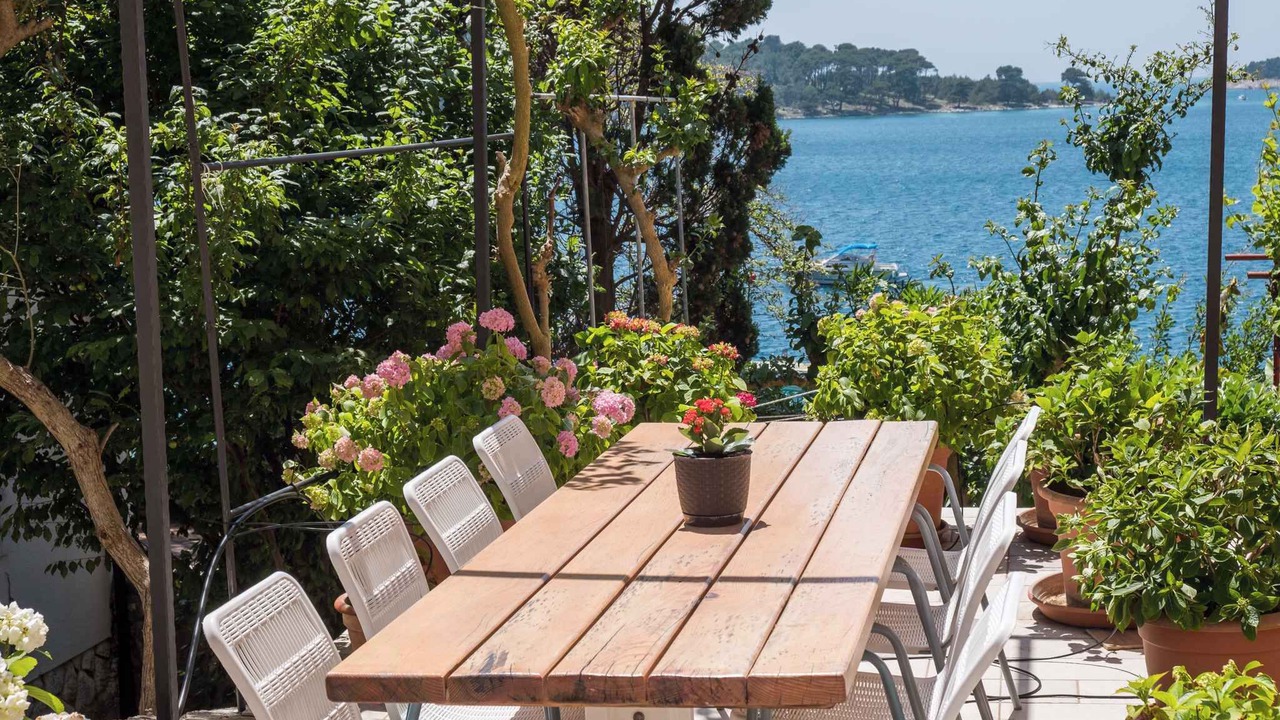 Photo of Outdoor in Cove Murtar