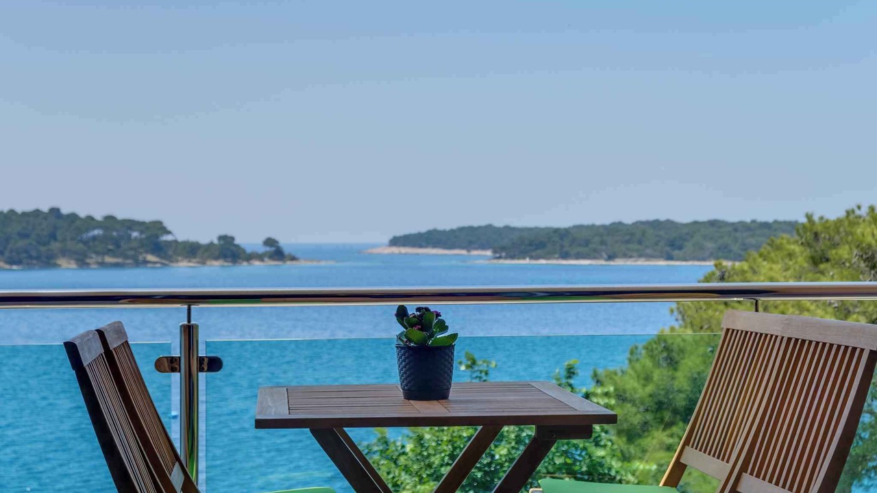 Photo of Outdoor in Cove Murtar