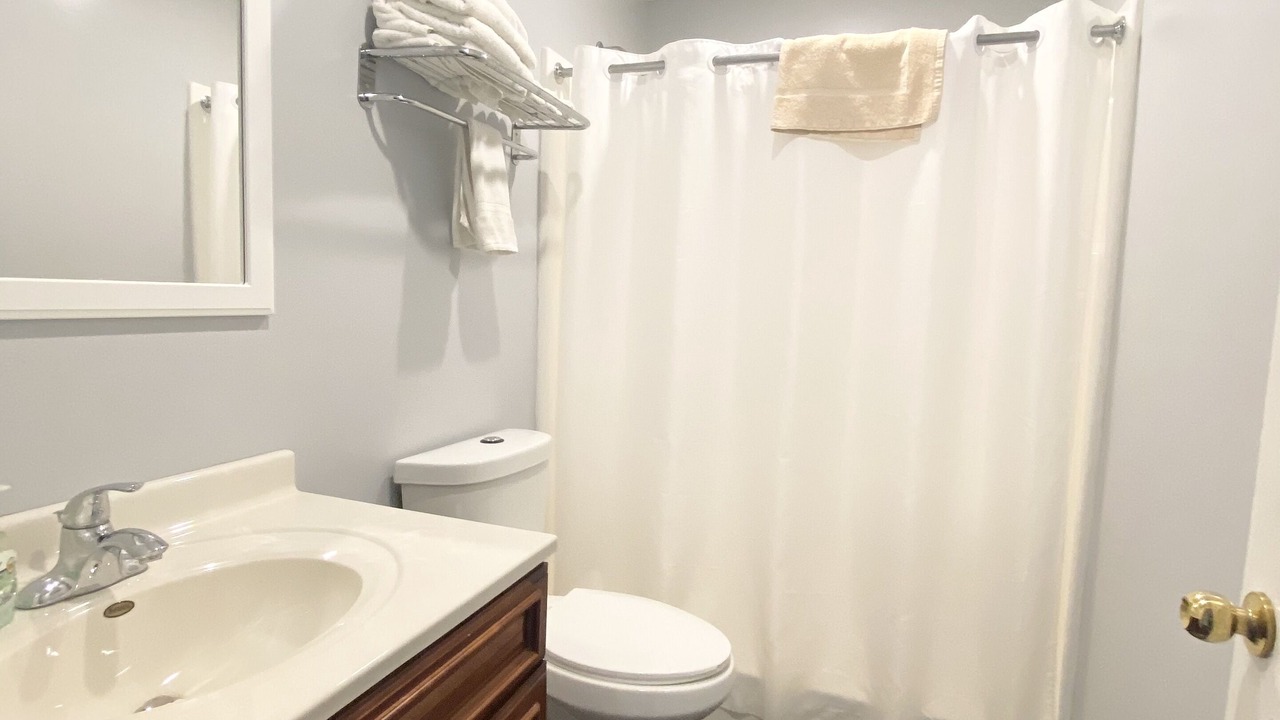 Photo of Bathroom in Watkins Glen