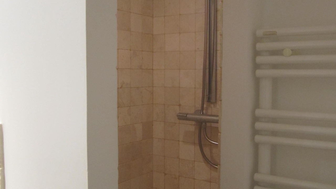 Photo of Bathroom in Arles