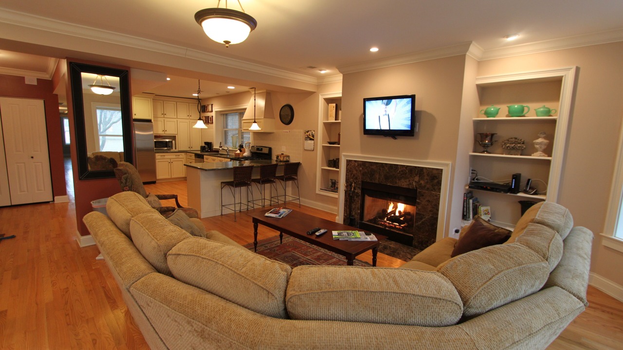 Photo of Livingroom in Rogers Park