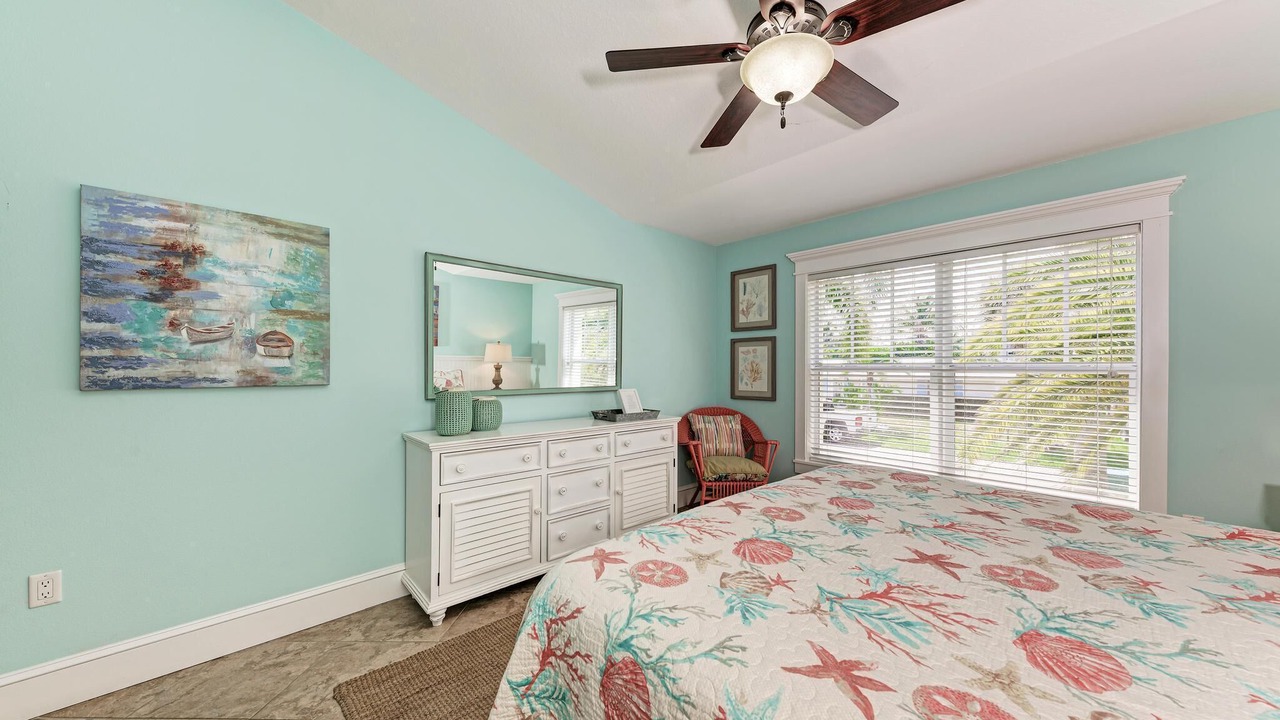 Photo of Bedroom in Holmes Beach