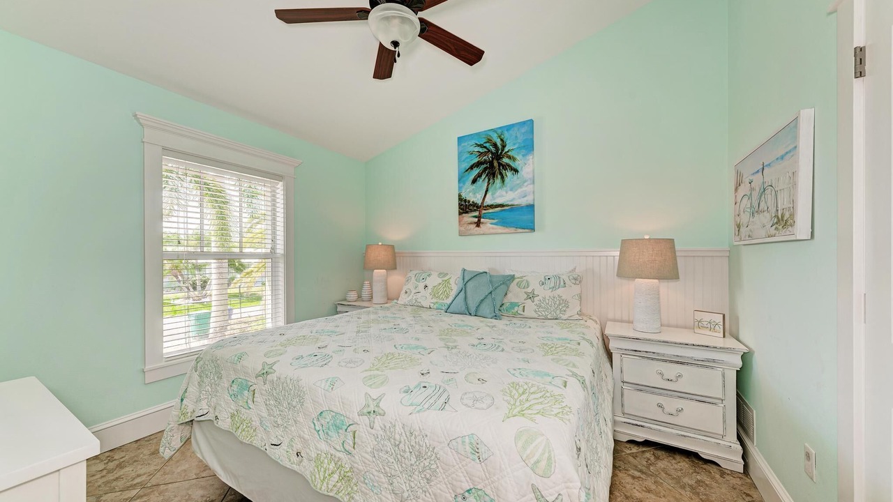 Photo of Bedroom in Holmes Beach