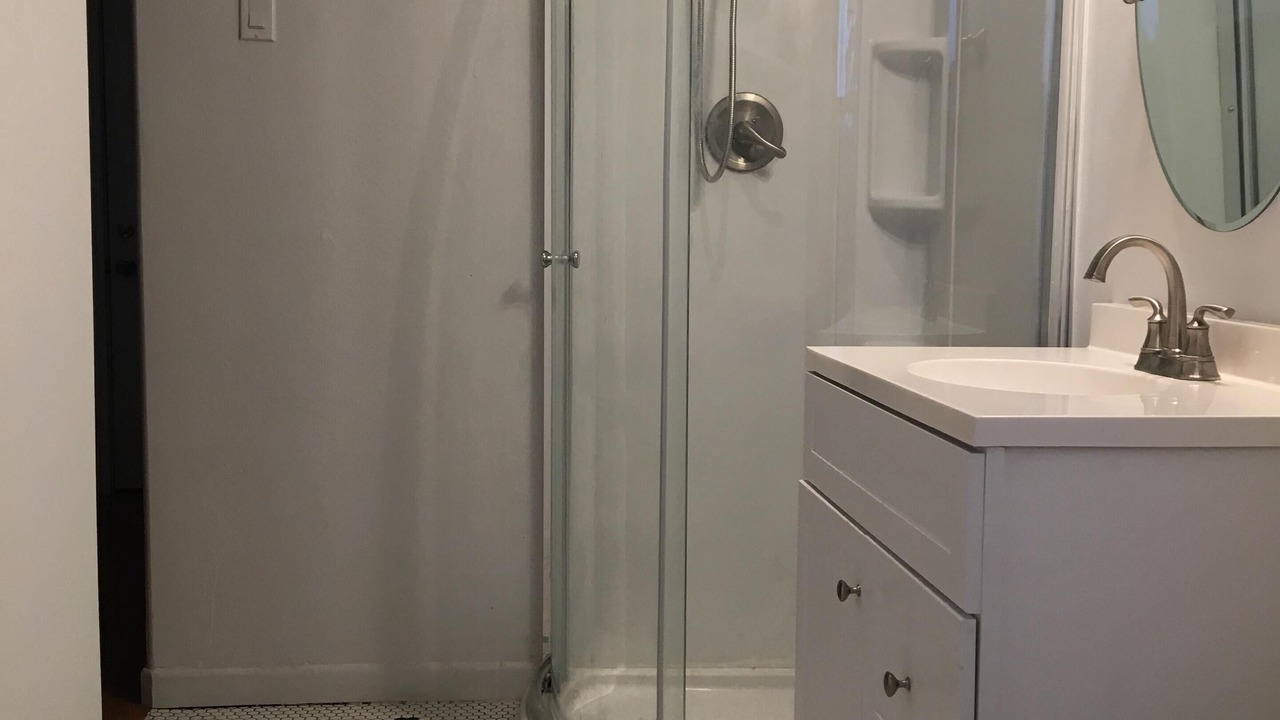 Photo of Bathroom in Lockhart