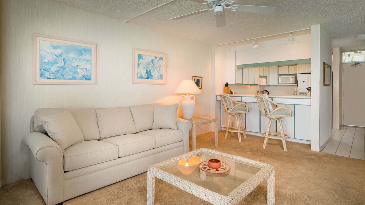 Photo of Livingroom in Diamond Head - Kapahulu - St. Louis
