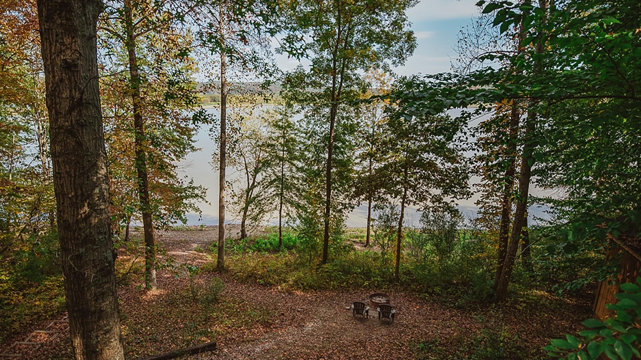 Photo of Outdoor in Heltonville