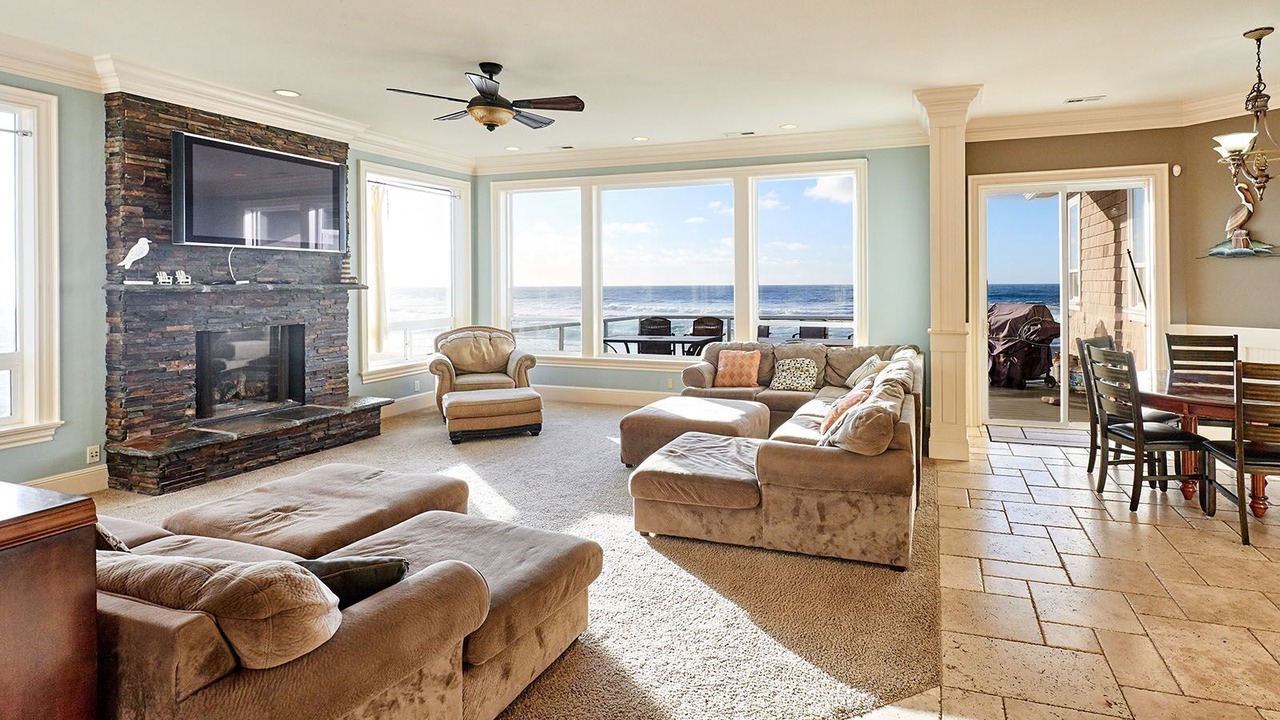 Photo of Livingroom in Gleneden Beach