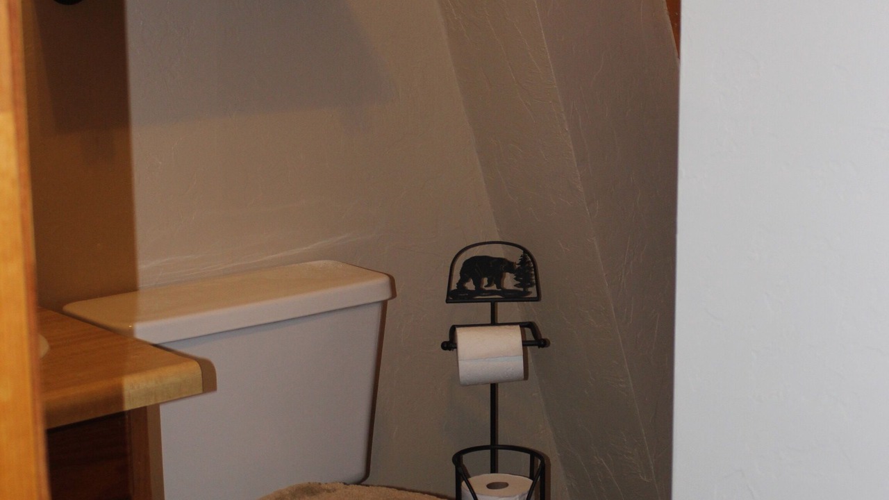 Photo of Bathroom in Meadow View Heights