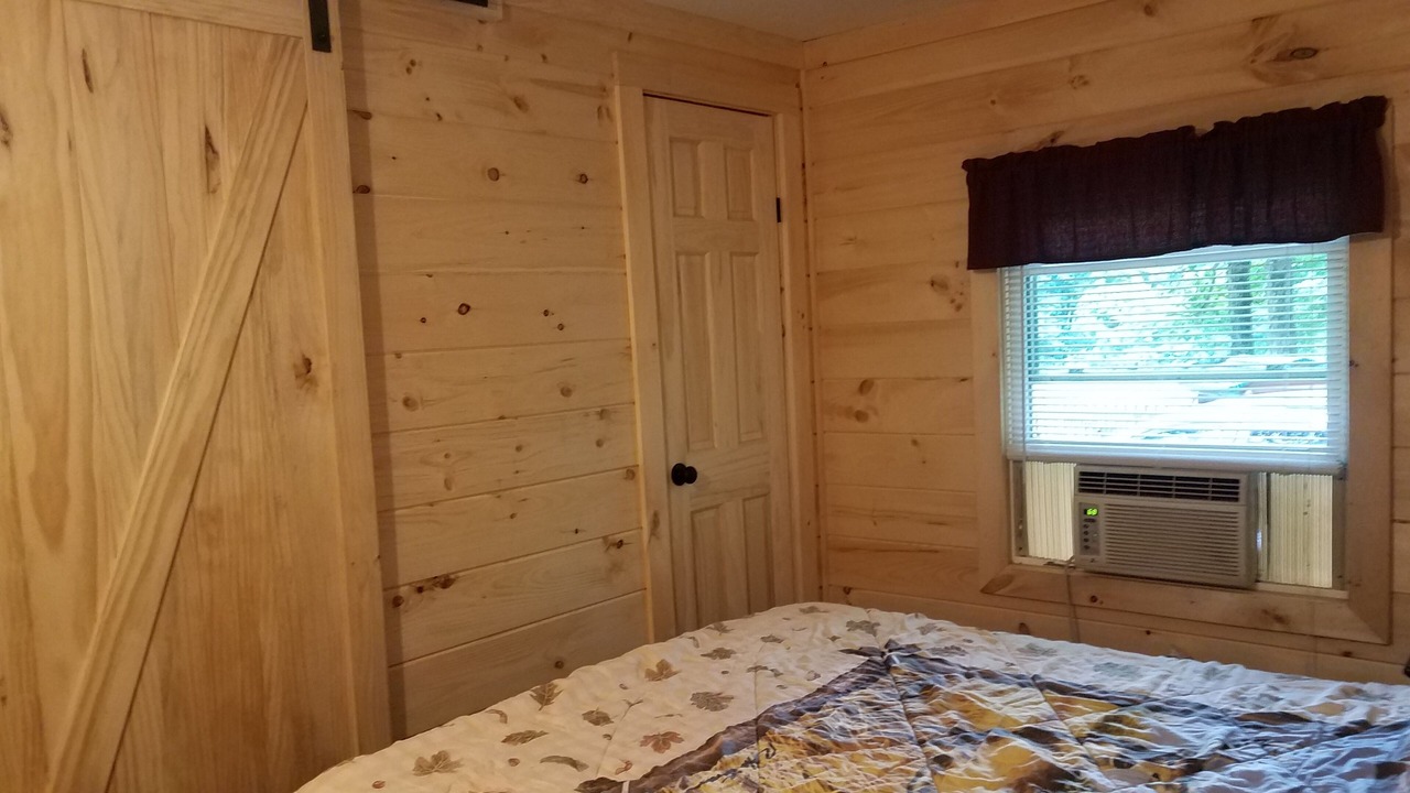 Photo of Bedroom in Warrensburg