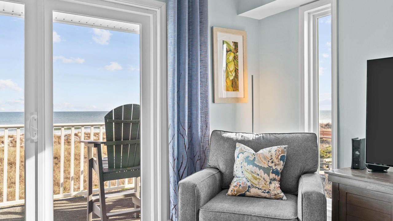 Photo of Livingroom in North Carolina Coast