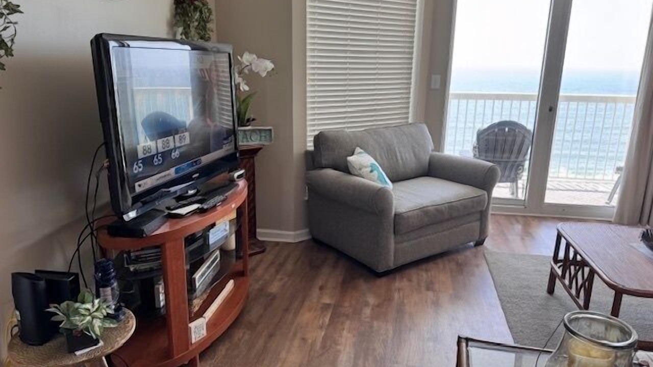 Photo of Livingroom in North Myrtle Beach