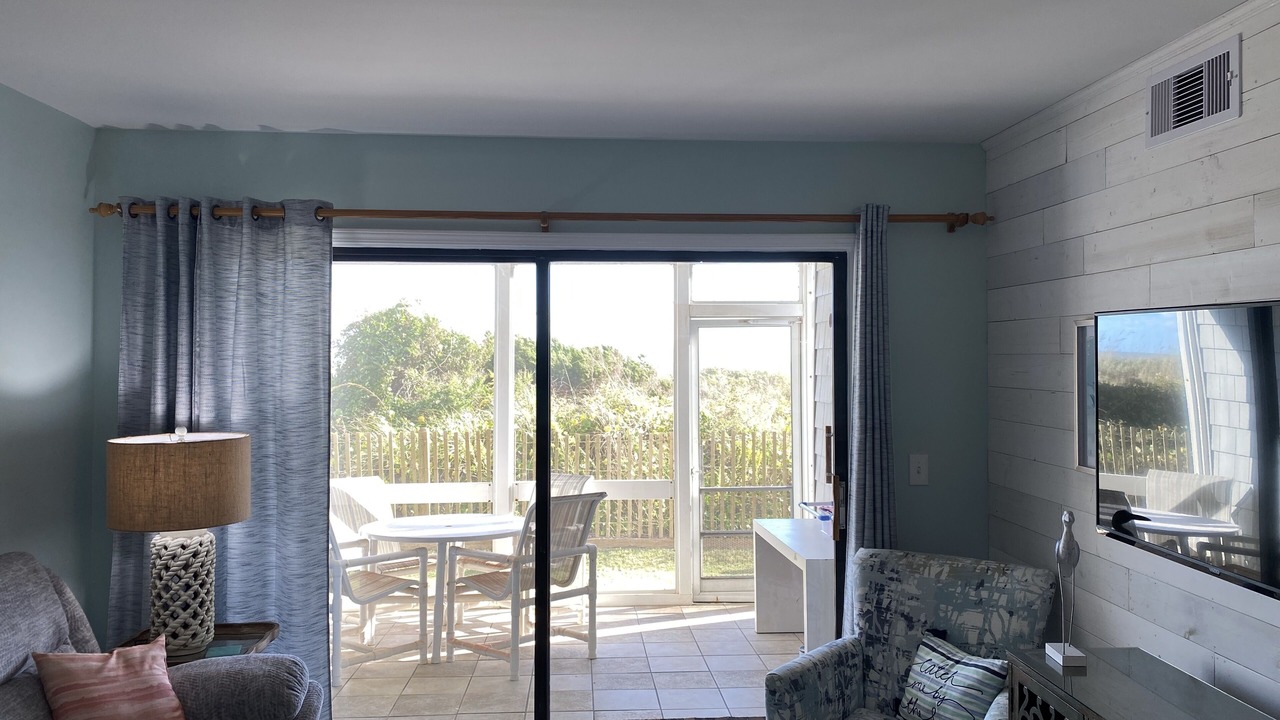 Photo of Livingroom in Ocean Drive
