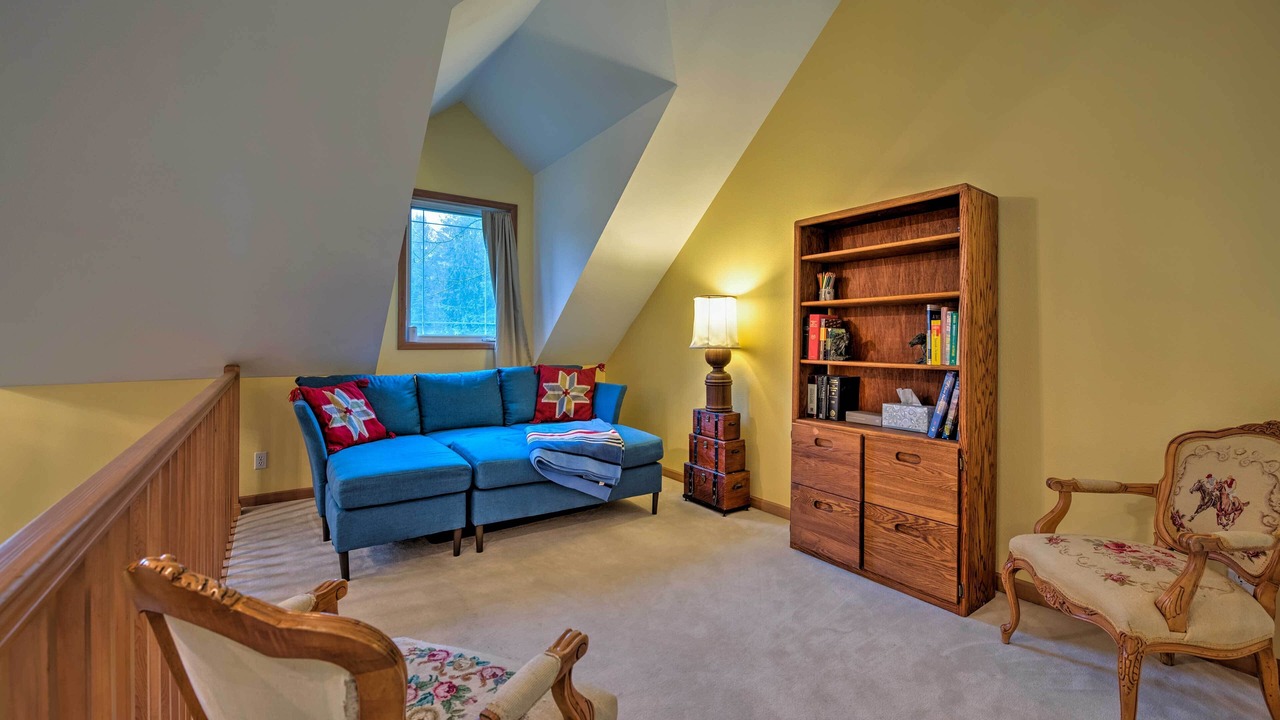 Photo of Others in Gold Bar