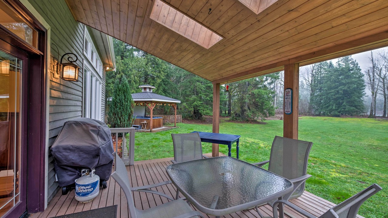 Photo of Outdoor in Gold Bar