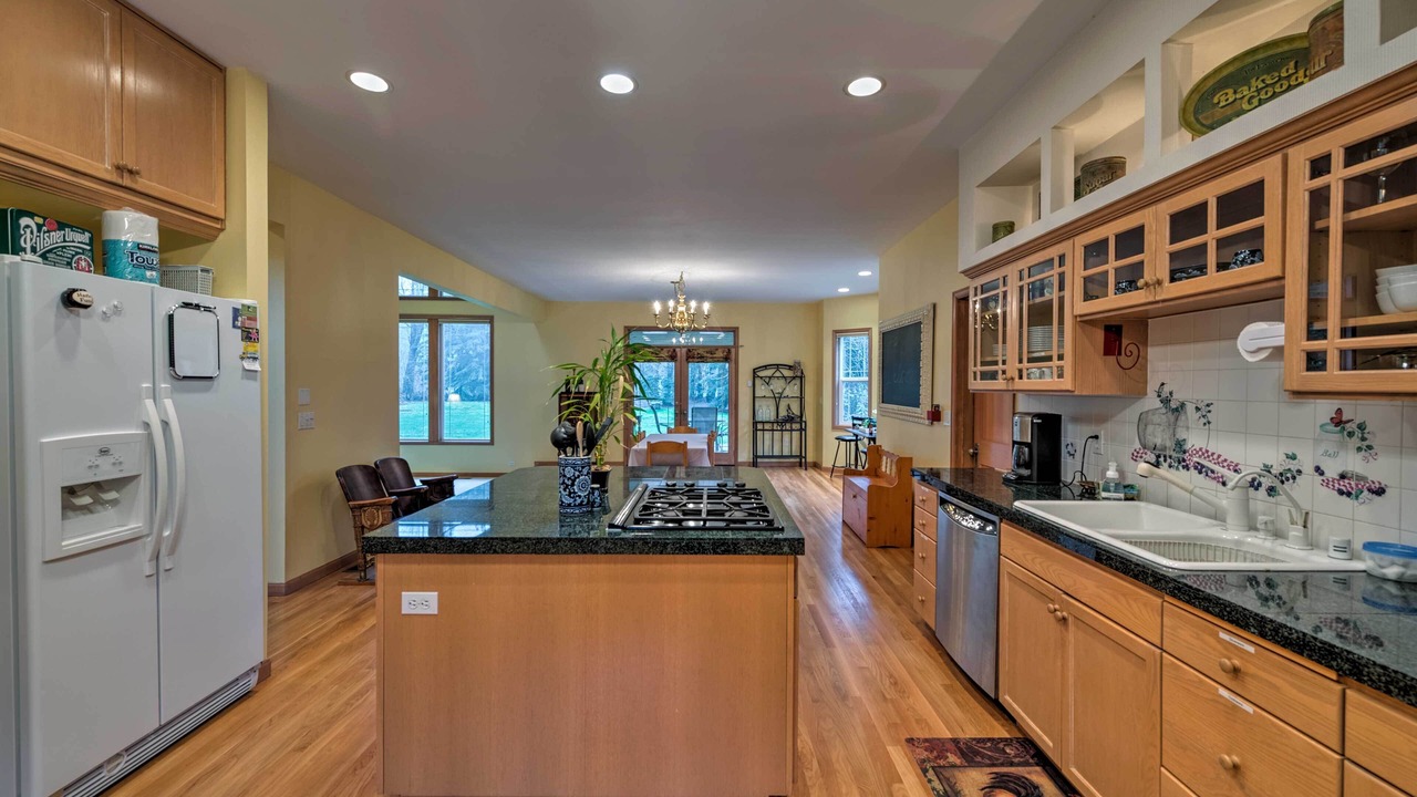 Photo of Others in Gold Bar