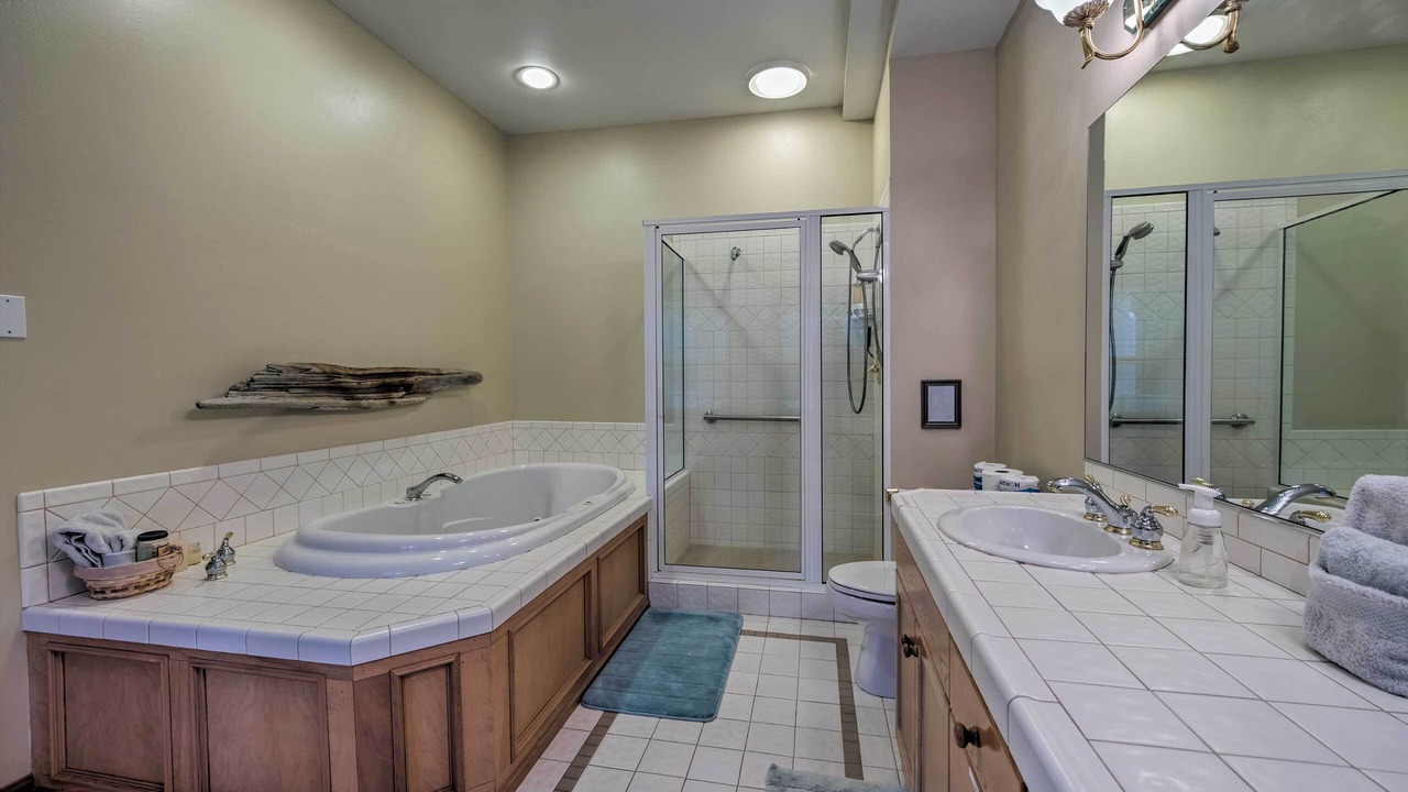 Photo of Others in Gold Bar