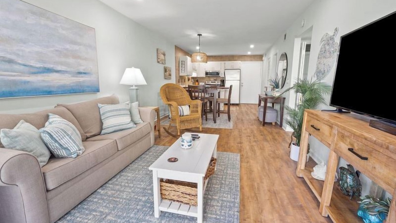 Photo of Livingroom in Cherry Grove Beach