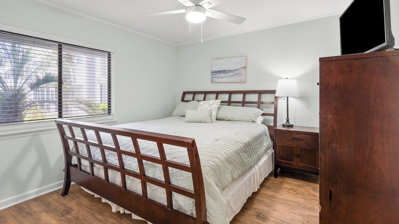 Photo of Bedroom in Cherry Grove Beach