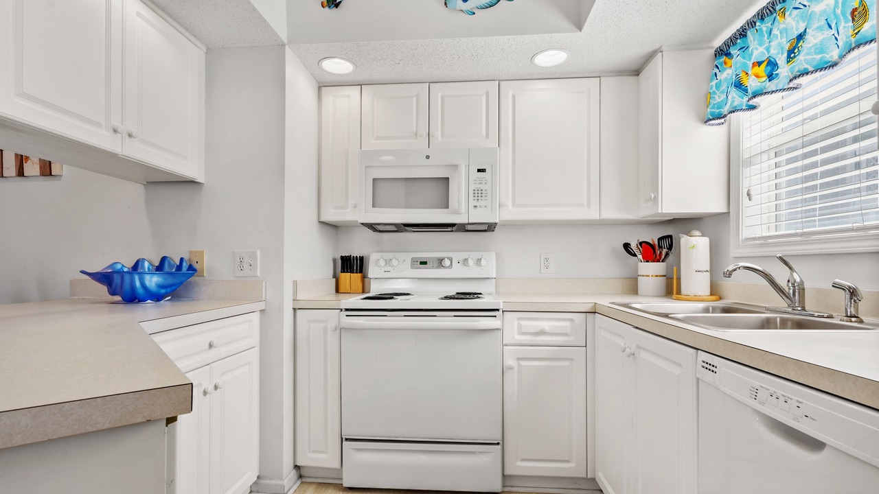 Photo of Kitchen in Cherry Grove Beach