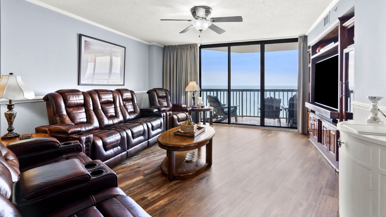 Photo of Livingroom in Ocean Drive