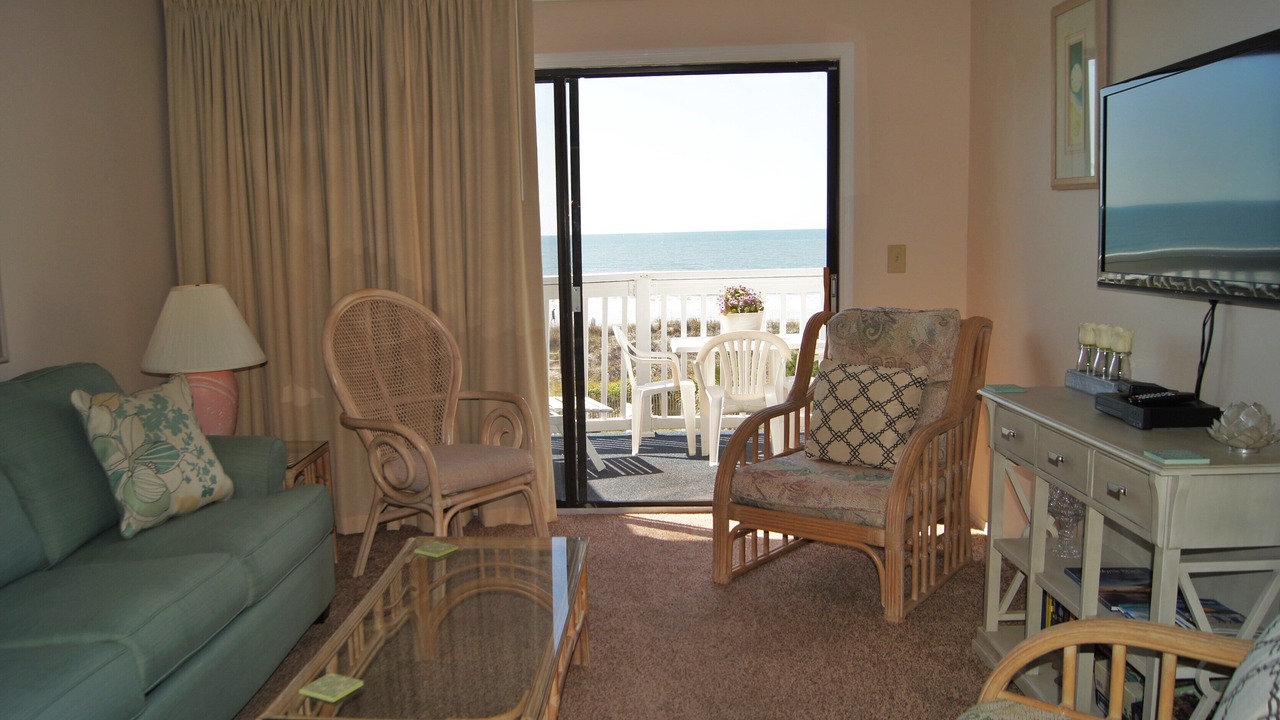 Photo of Livingroom in Ocean Drive