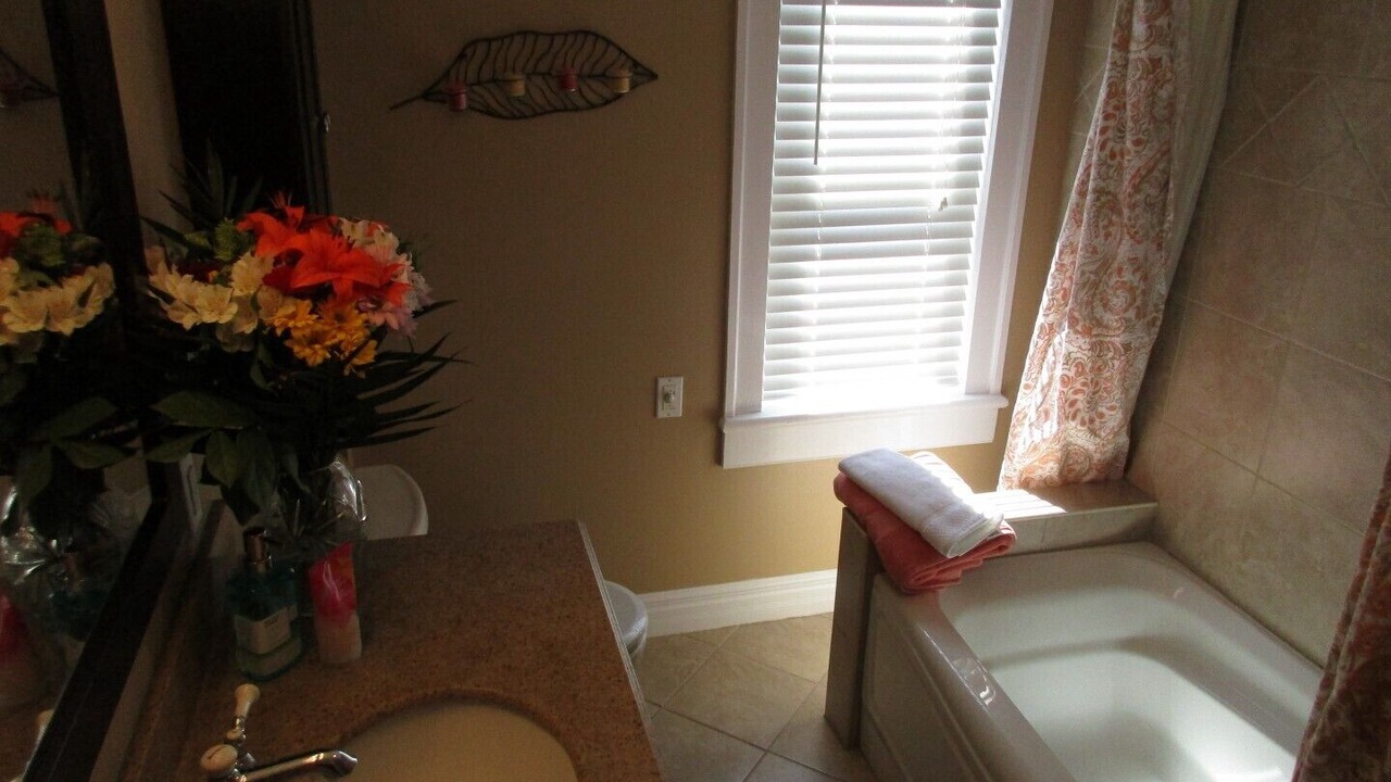 Photo of Bathroom in Oro-Medonte