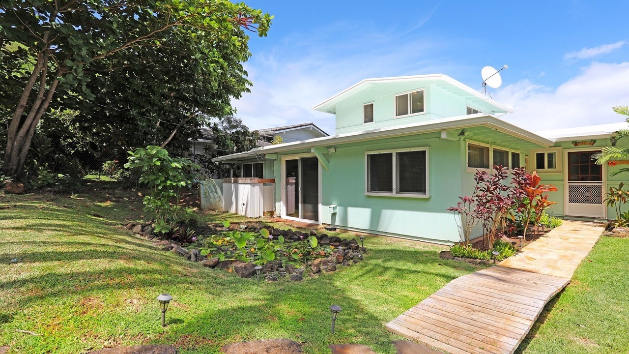 Photo of Outdoor in Ka'a'awa