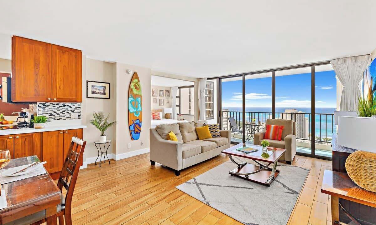 Photo of Bedroom in Waikiki