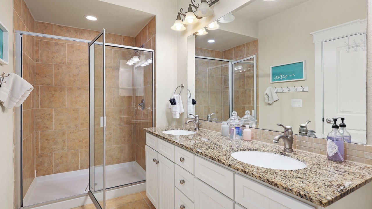 Photo of Bathroom in Red Fish Cove