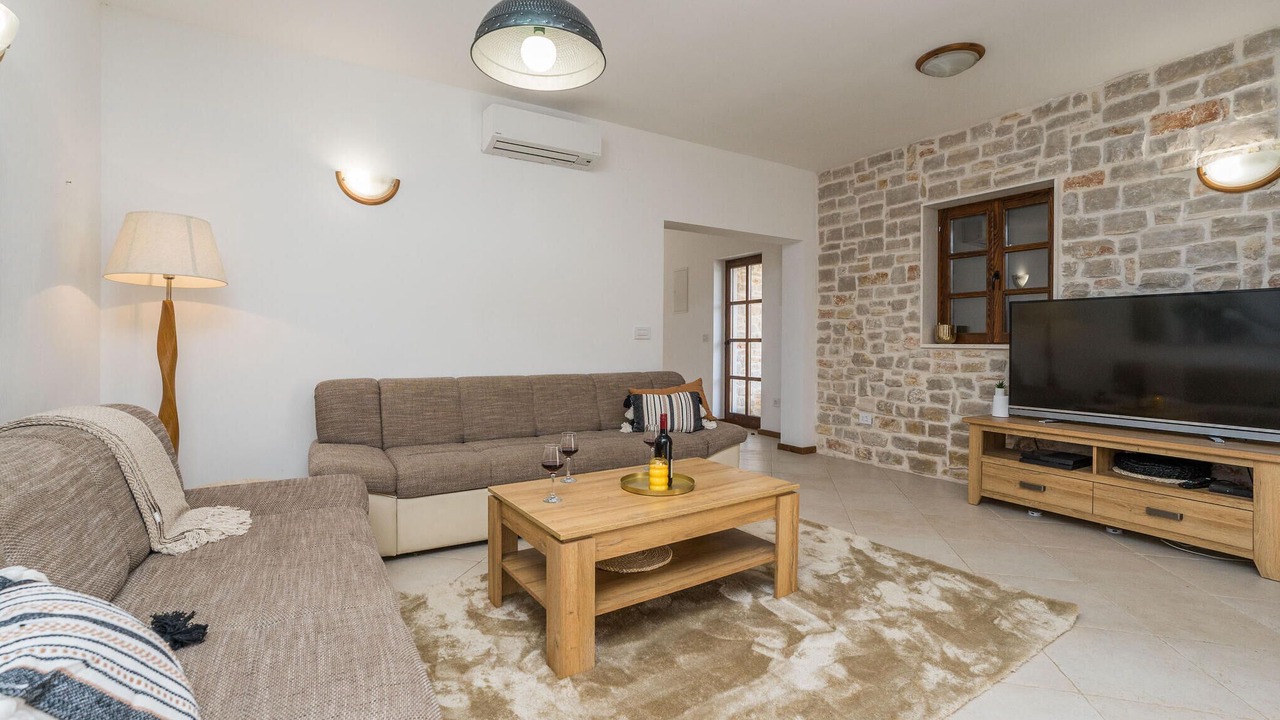 Photo of Bedroom in Muline
