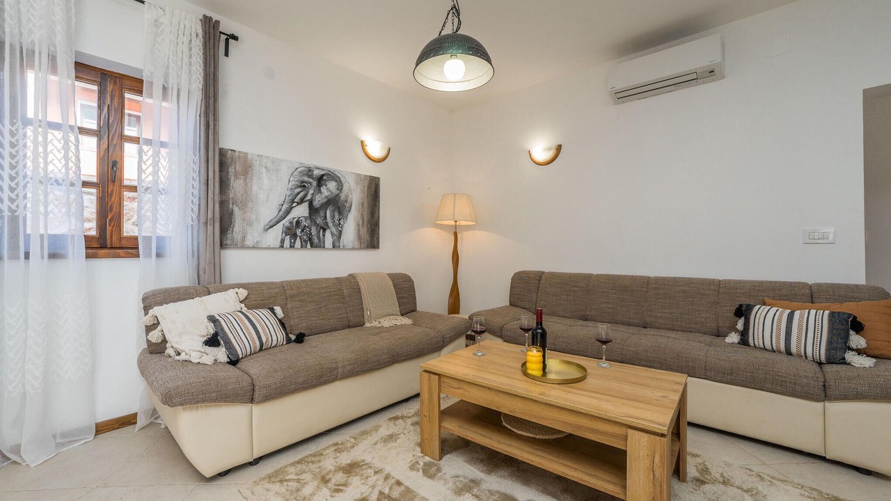Photo of Bedroom in Muline