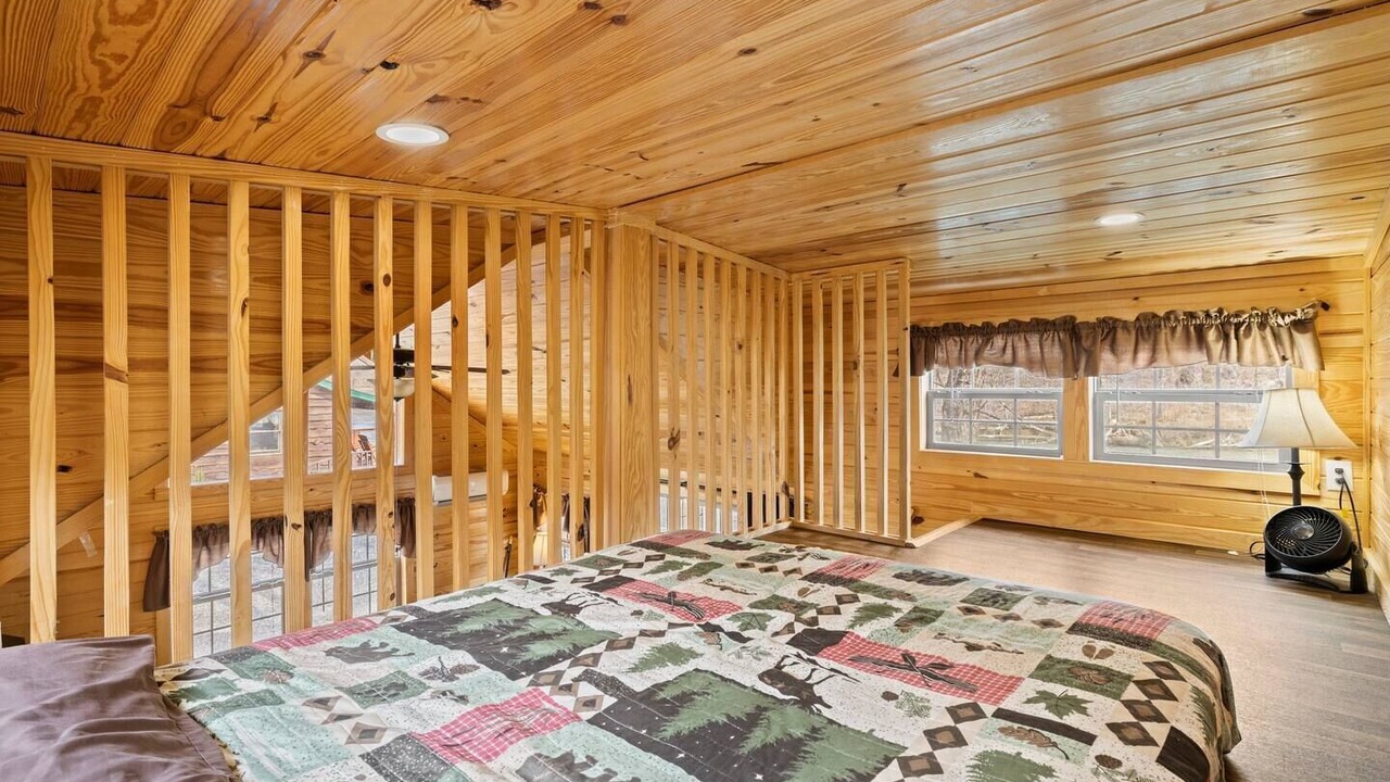 Photo of Bedroom in Dillsboro