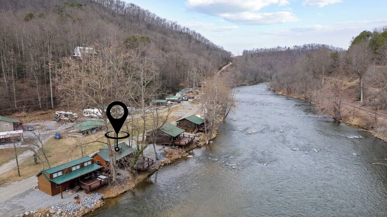 Photo of Others in Dillsboro