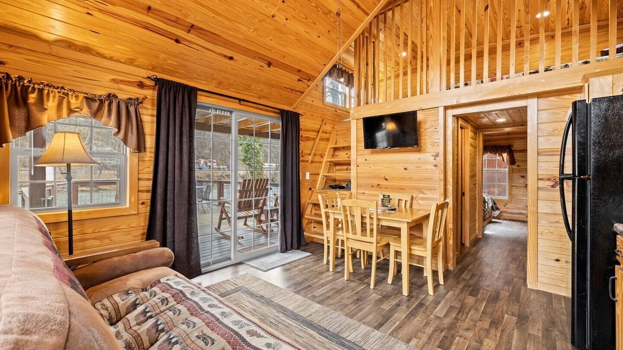 Photo of Livingroom in Dillsboro