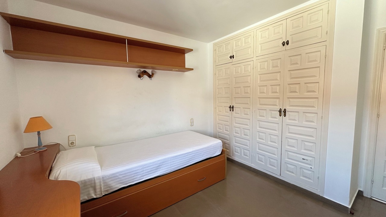Photo of Bedroom in Roses Town Center