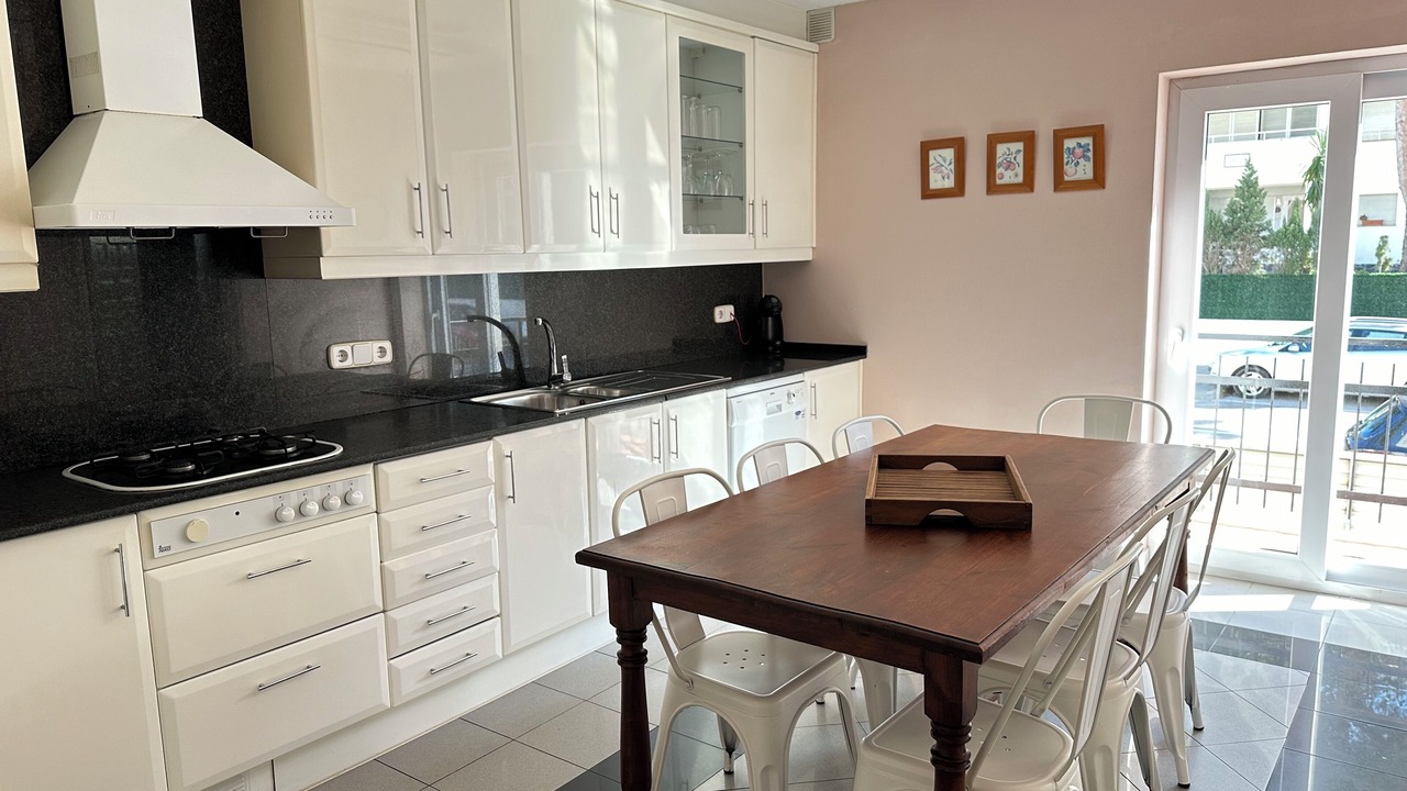 Photo of Kitchen in Roses Town Center