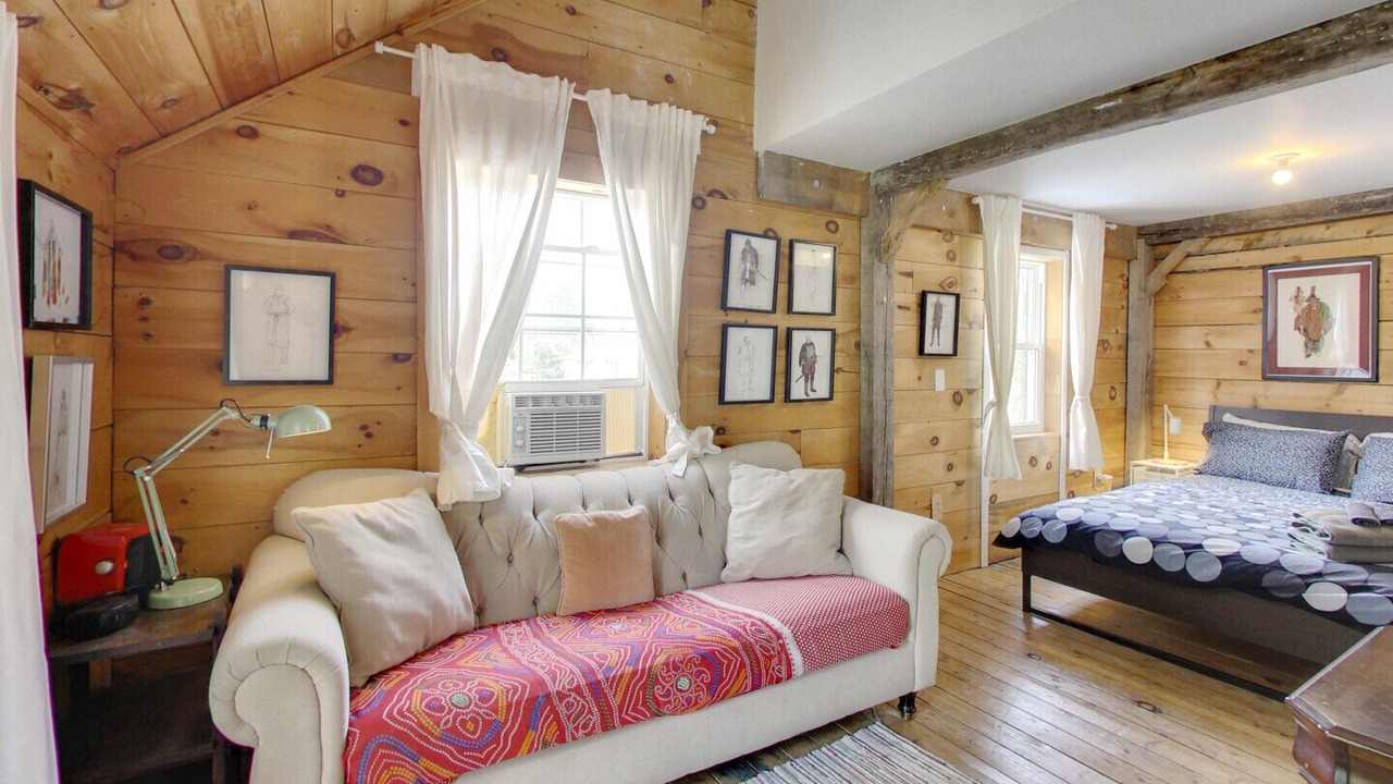 Photo of Bedroom in Quinte West
