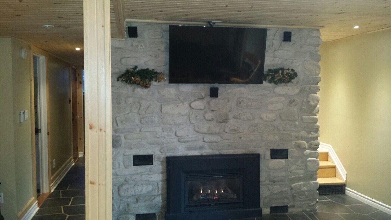 Photo of Livingroom in Miller Lake