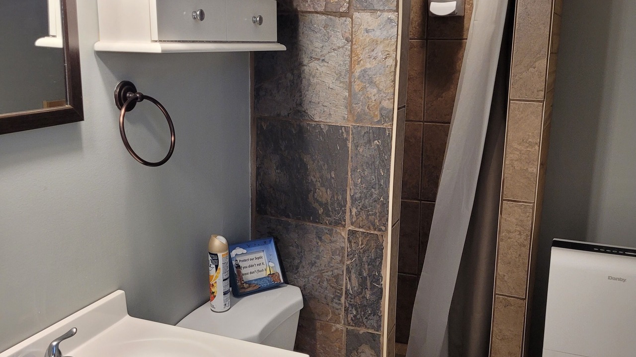 Photo of Bathroom in Miller Lake