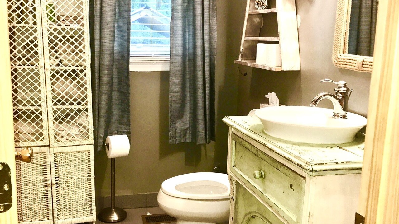 Photo of Bathroom in Big Rock