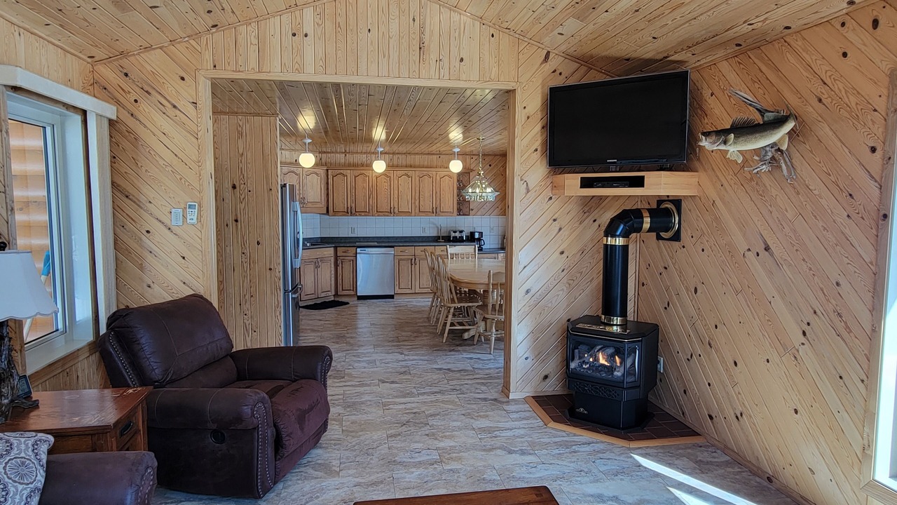 Photo of Livingroom in Sioux Narrows Nestor Falls