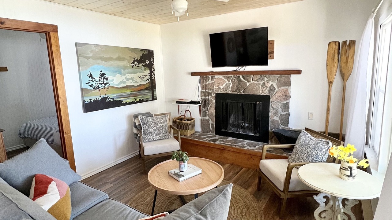 Photo of Livingroom in Omemee