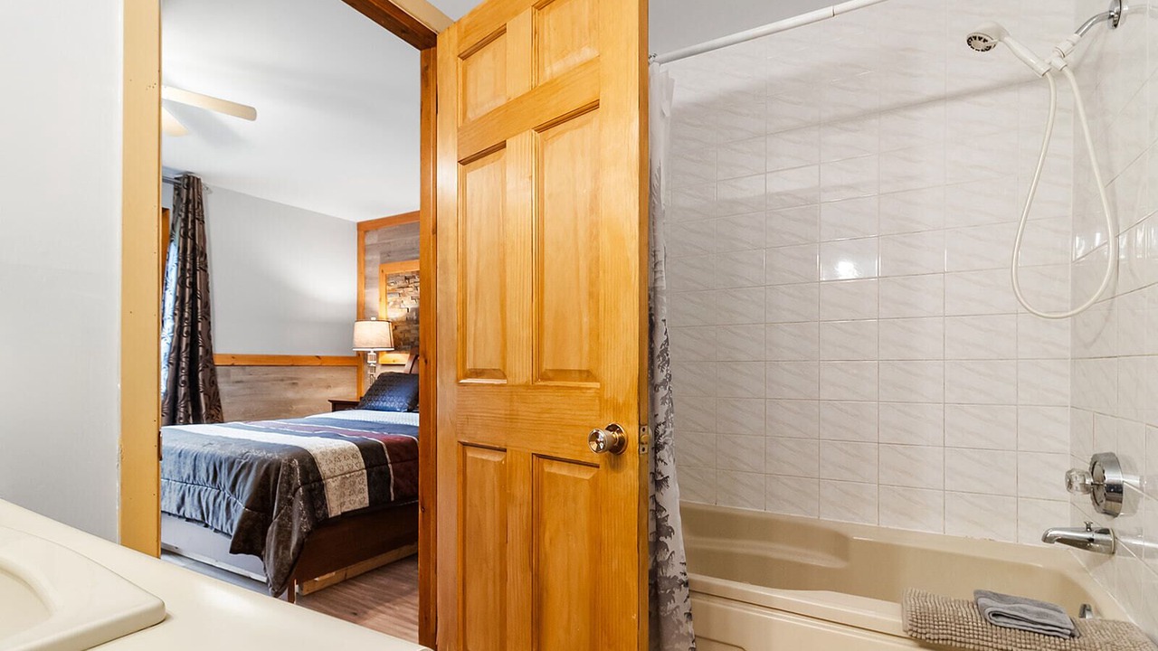 Photo of Bathroom in Lac-Superieur