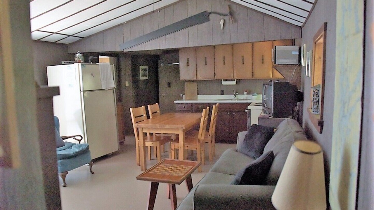 Photo of Livingroom in Temagami