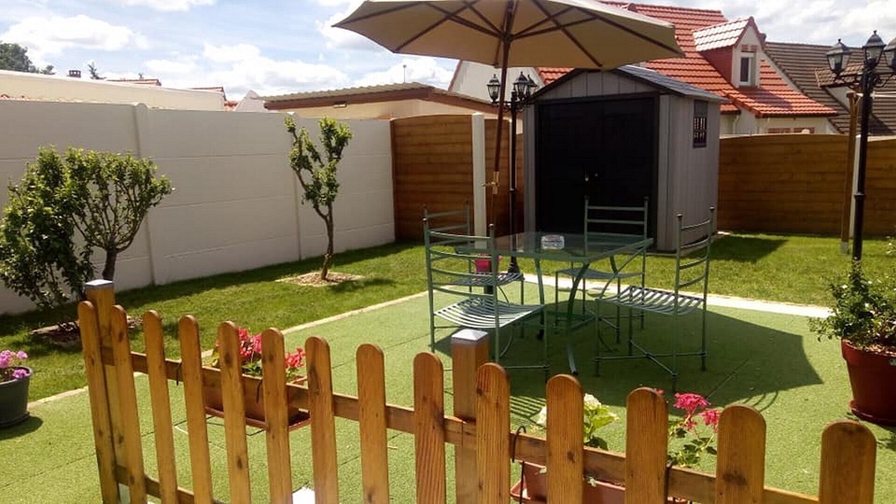 Photo of Outdoor in La Ferte-Saint-Aubin