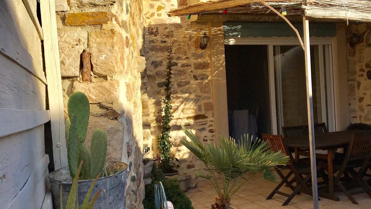 Photo of Patio Balcony in Caunes-Minervois