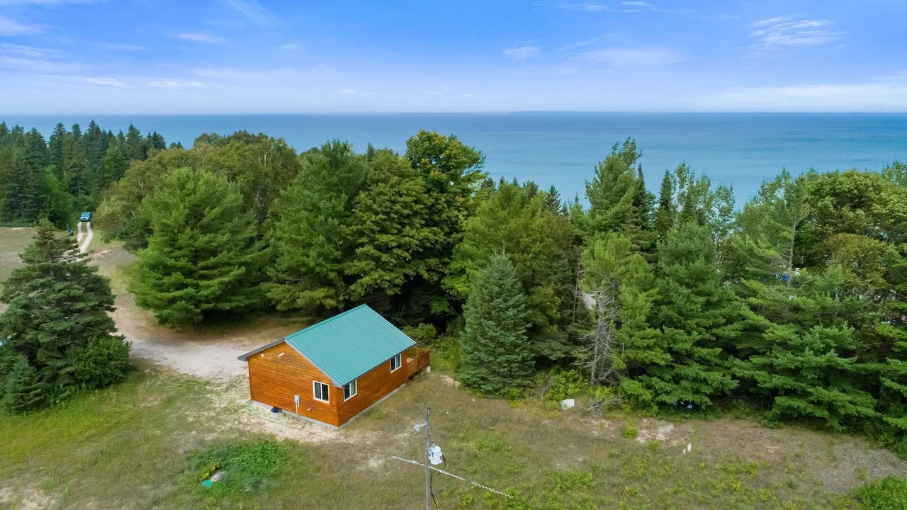 Photo of Outdoor in Carp Lake