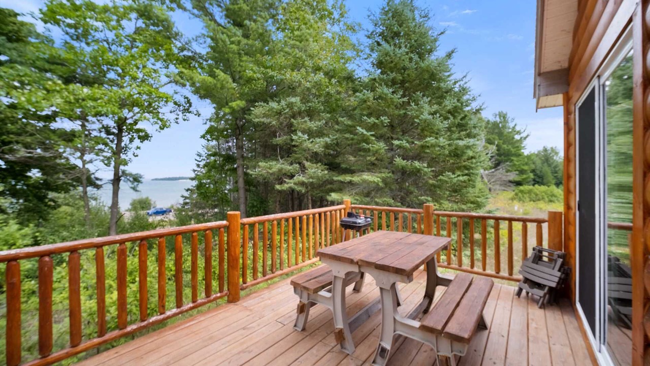 Photo of Outdoor in Carp Lake